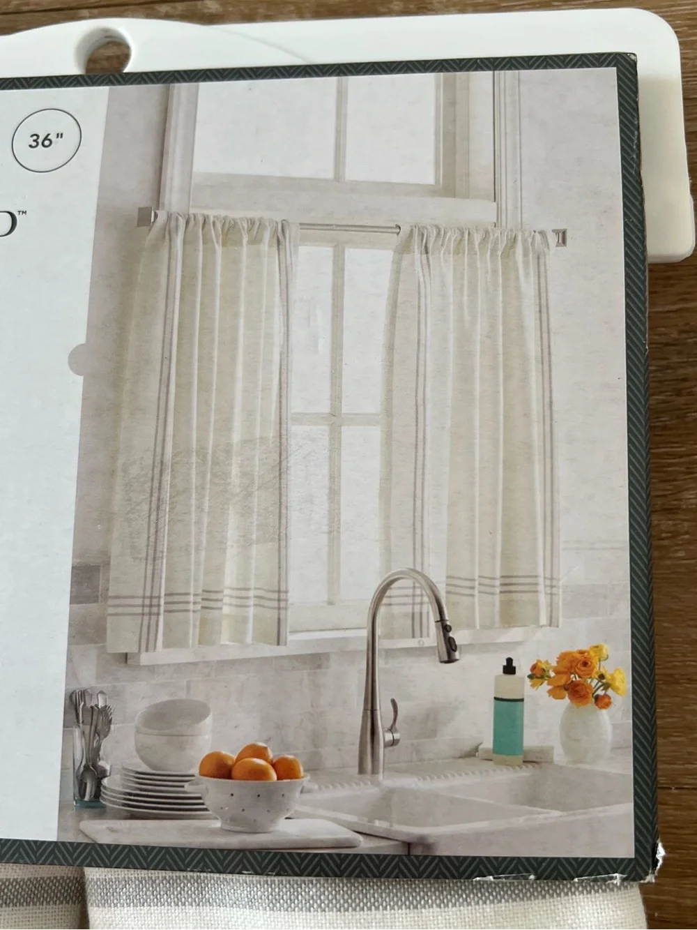 NWT Threshold Light Filtering Cafe Curtain Set